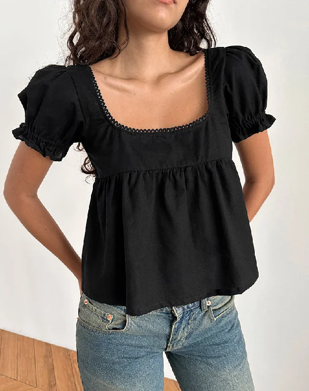 chic knitted vest top for ladies -Axoni Square Neck Blouse in Linen Black